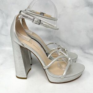 NEW Pelle Moda Gilian Metallic Leather Platform Flared Block Heel Sandals Glam 9
